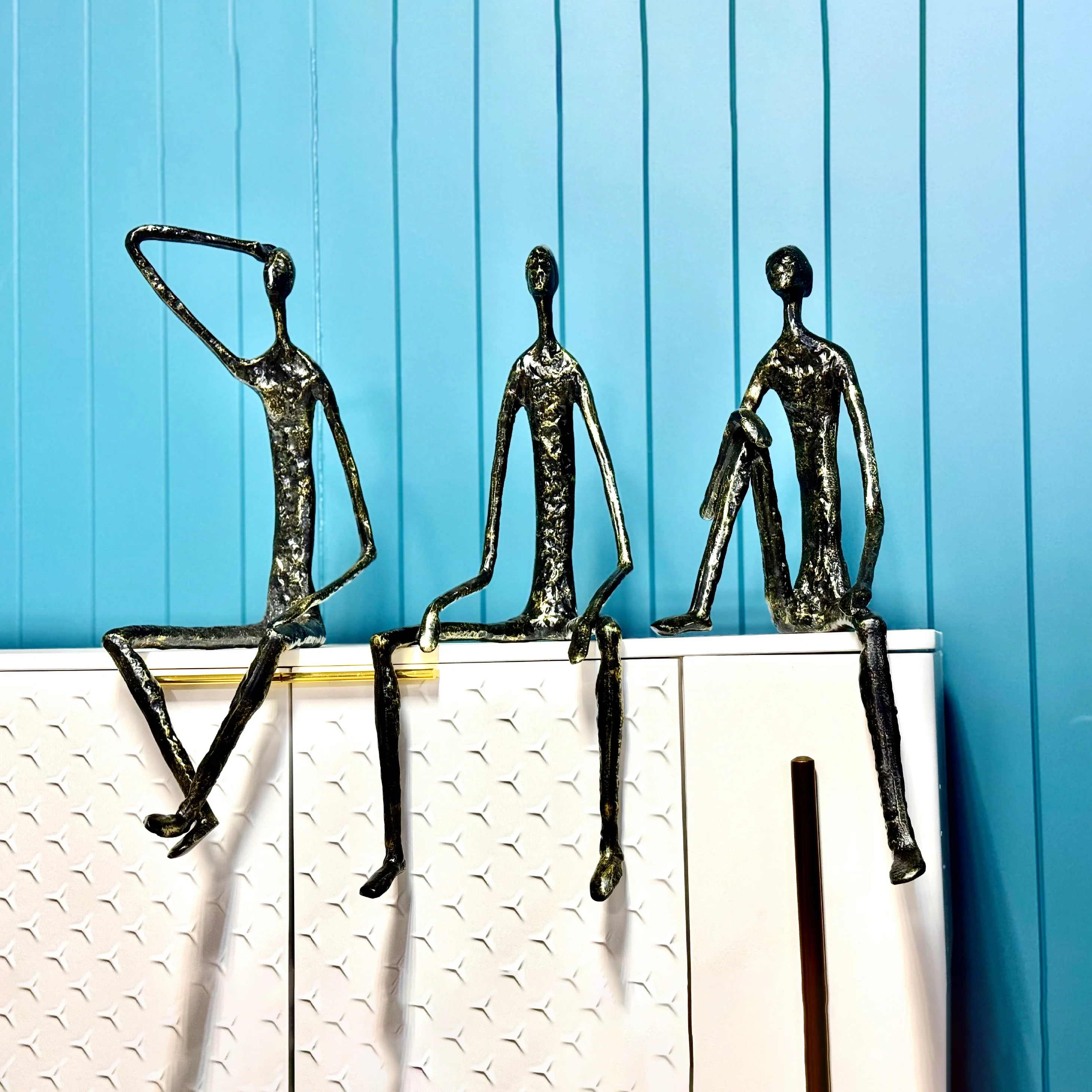 Nordic Black & Gold Sitting Figure Sculpture – Metal Shelf Decor - Image 4