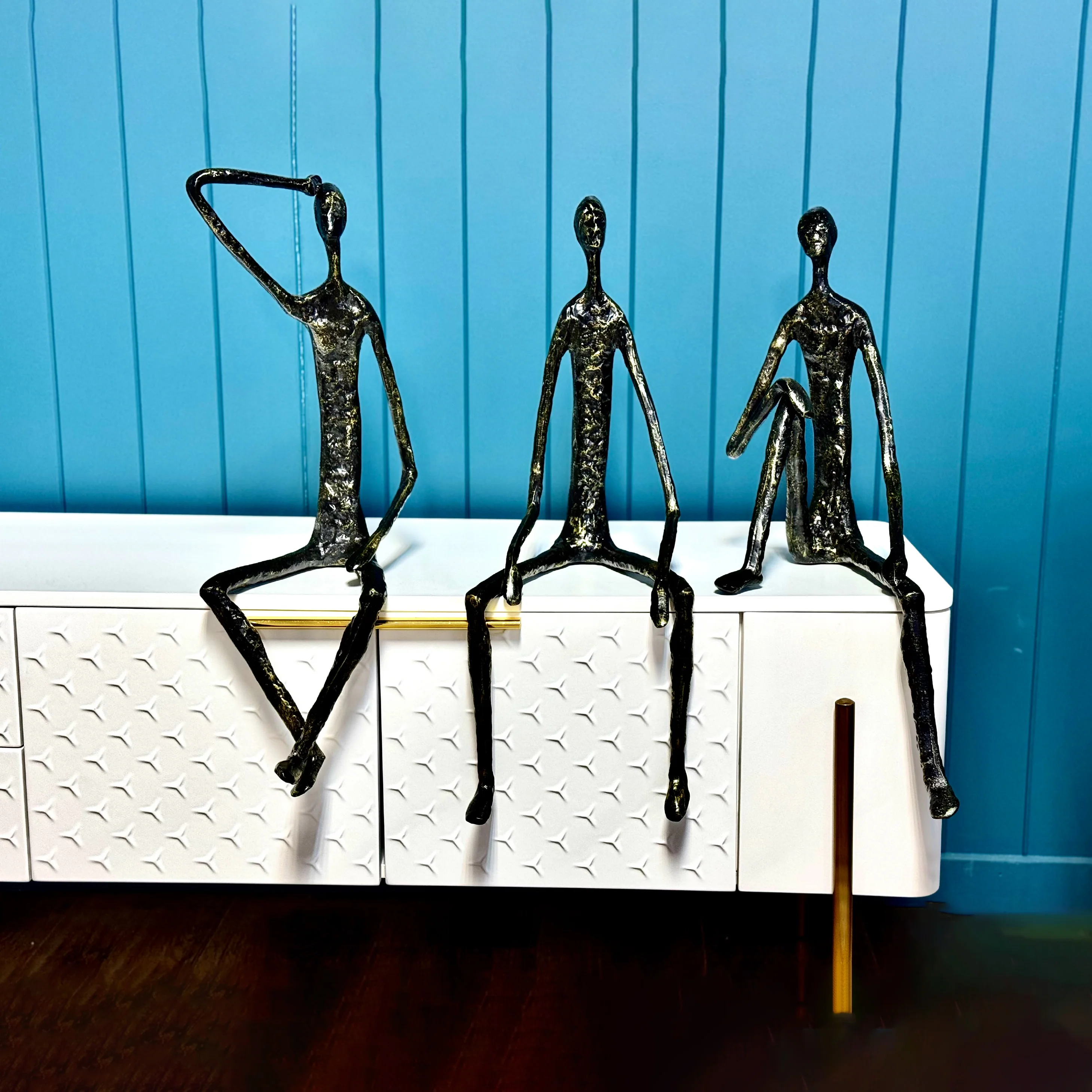 Nordic Black & Gold Sitting Figure Sculpture – Metal Shelf Decor - Image 5